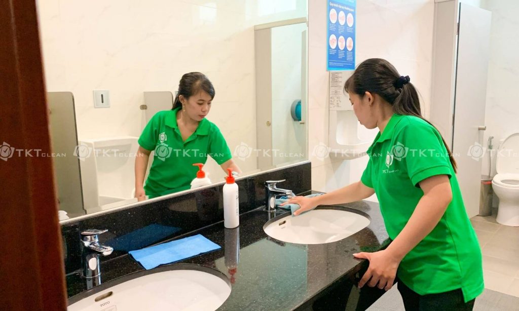 Hình ảnh: Mô tả công việc vệ sinh lau bồn rửa tay