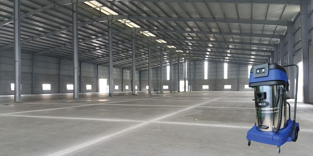 Máy hút bụi khô và ướt vệ sinh nhà xưởng