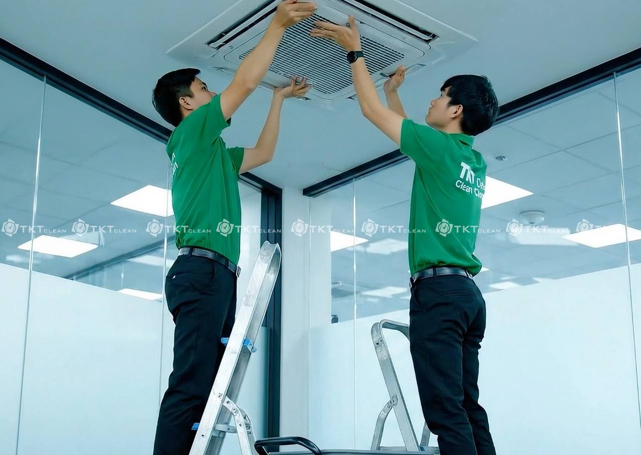 nhan vien ve sinh may lanh am tran nhan vien ve sinh may lanh am tran